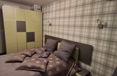 Location d’un appartement élégant de 3 pièces, 95 m², centre-ville, Varna, Bulgarie